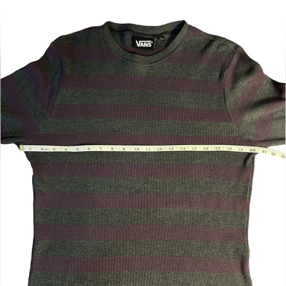 Vans Long Sleeve Crew Neck Waffle Tee in Purple & Charcoal Grey (Youth/Boys L) - Picture 9 of 11
